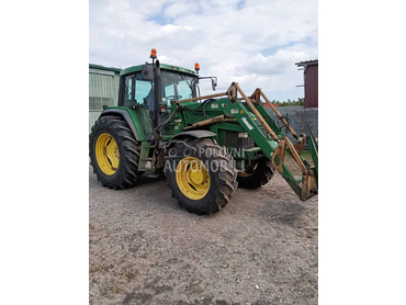 John Deere 6910