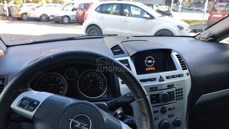 Opel Zafira 1,6 turbo metan