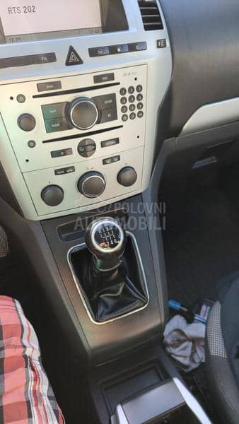 Opel Zafira 1,6 turbo metan