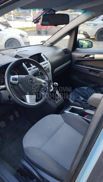 Opel Zafira 1,6 turbo metan