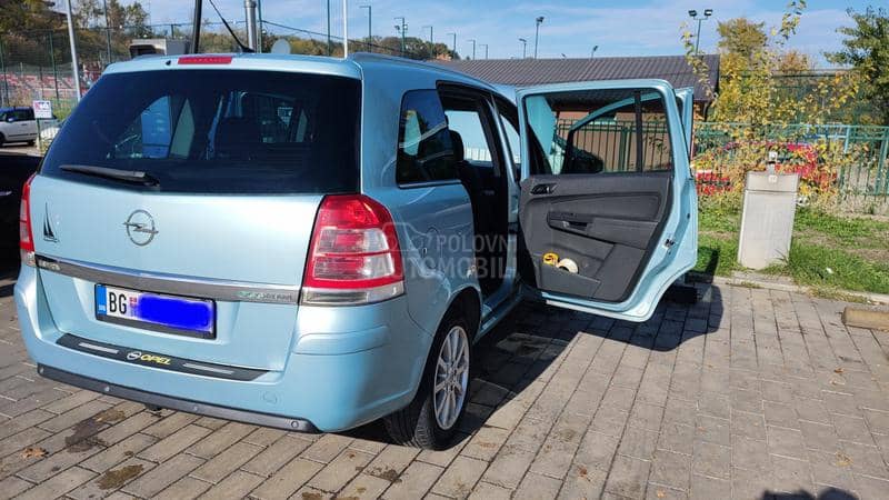 Opel Zafira 1,6 turbo metan