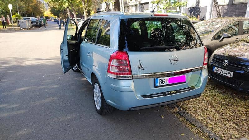 Opel Zafira 1,6 turbo metan