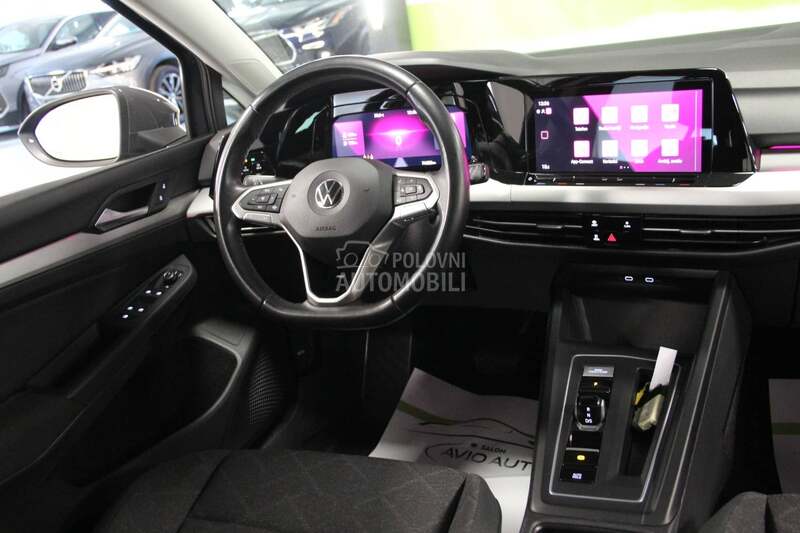 Volkswagen Golf 8 RATA OD199/CNG 2022