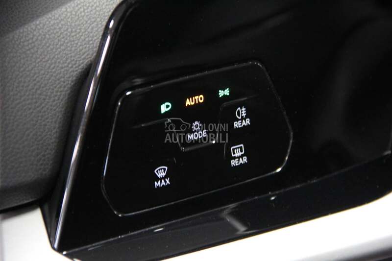 Volkswagen Golf 8 RATA OD199/CNG 2022