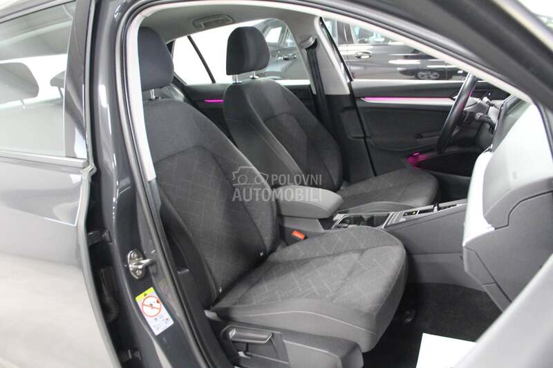 Volkswagen Golf 8 RATA OD199/CNG 2022