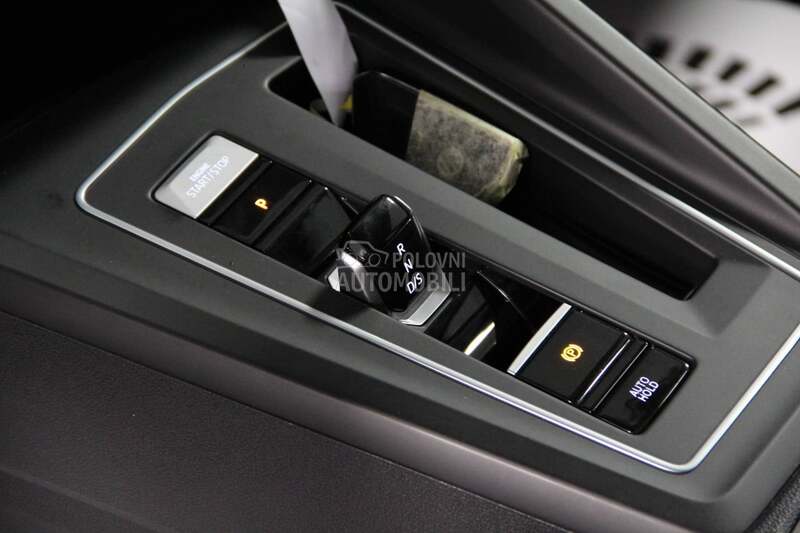 Volkswagen Golf 8 RATA OD199/CNG 2022