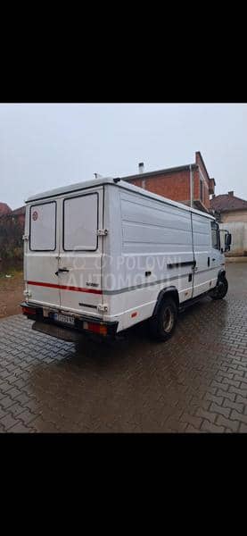 Mercedes Benz Vario 