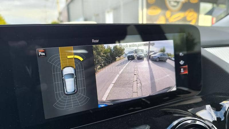 Mercedes Benz GLA 180 NOVImodel