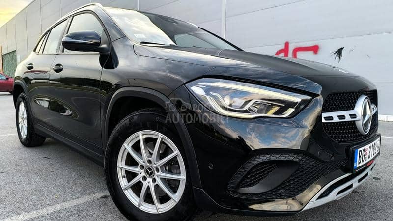 Mercedes Benz GLA 180 NOVImodel