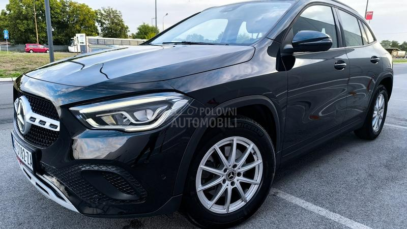 Mercedes Benz GLA 180 NOVImodel