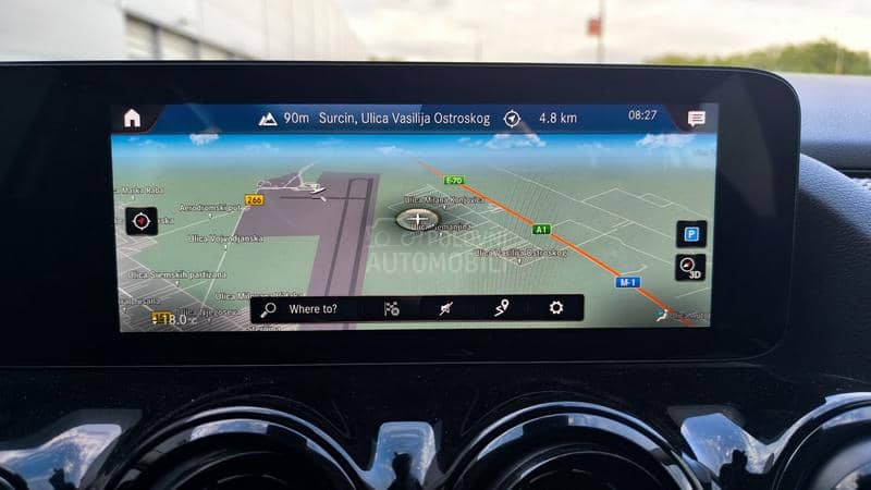 Mercedes Benz GLA 180 NOVImodel