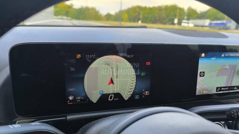 Mercedes Benz GLA 180 NOVImodel