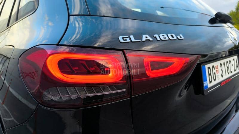 Mercedes Benz GLA 180 NOVImodel