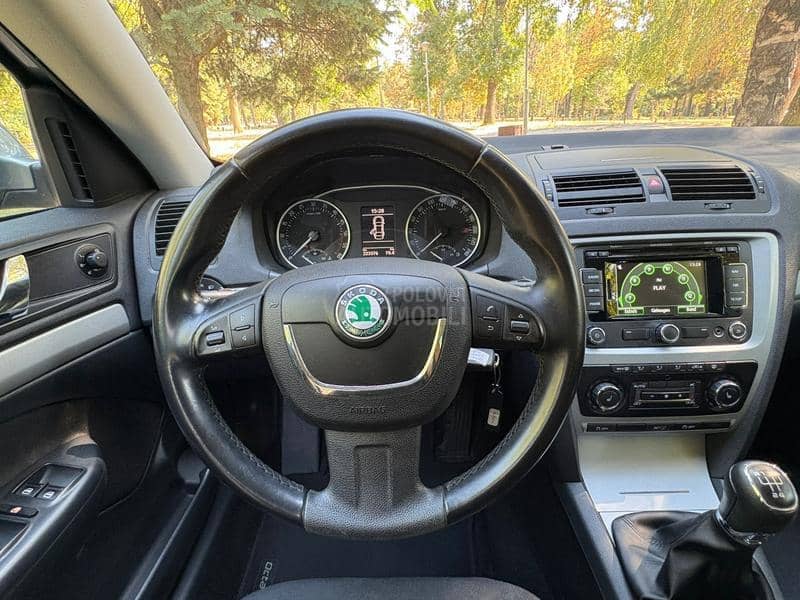 Škoda Octavia 1.6d nawi senz dig.k