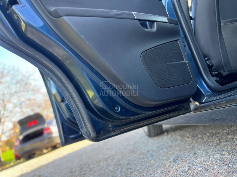 Vrata leva desna zadnja