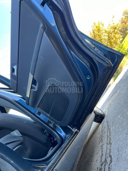 Vrata leva desna zadnja