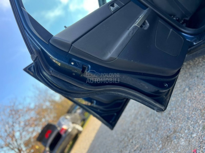 Vrata leva desna zadnja