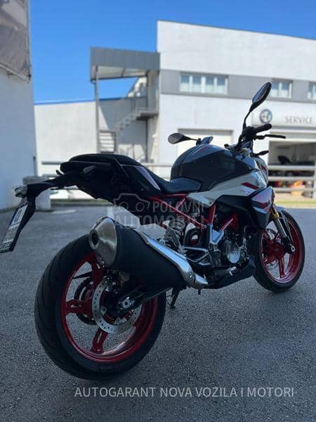 BMW G 310 R