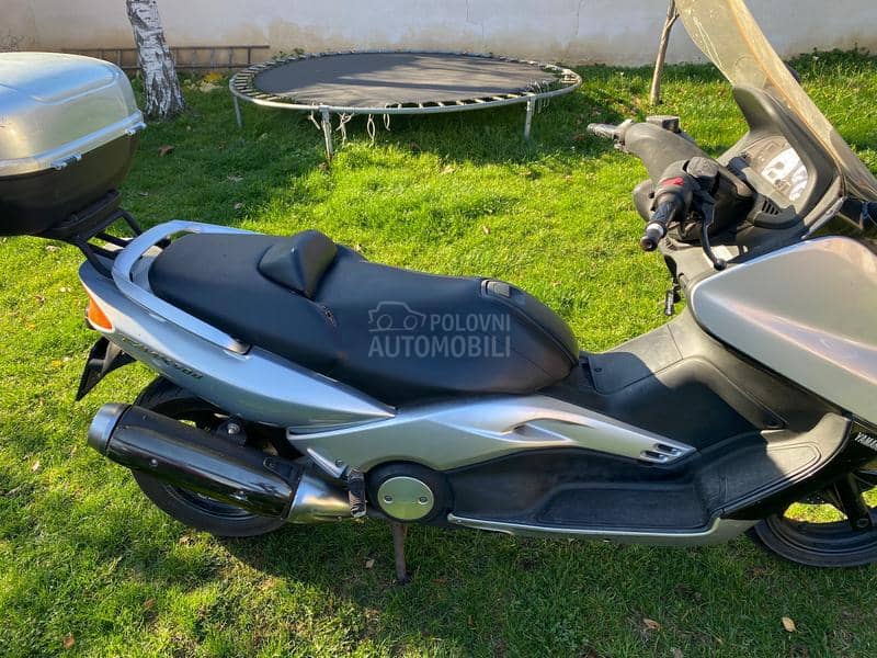 Yamaha T max 500