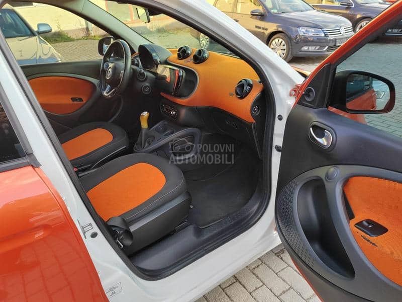Smart ForFour 1.0 Lutka