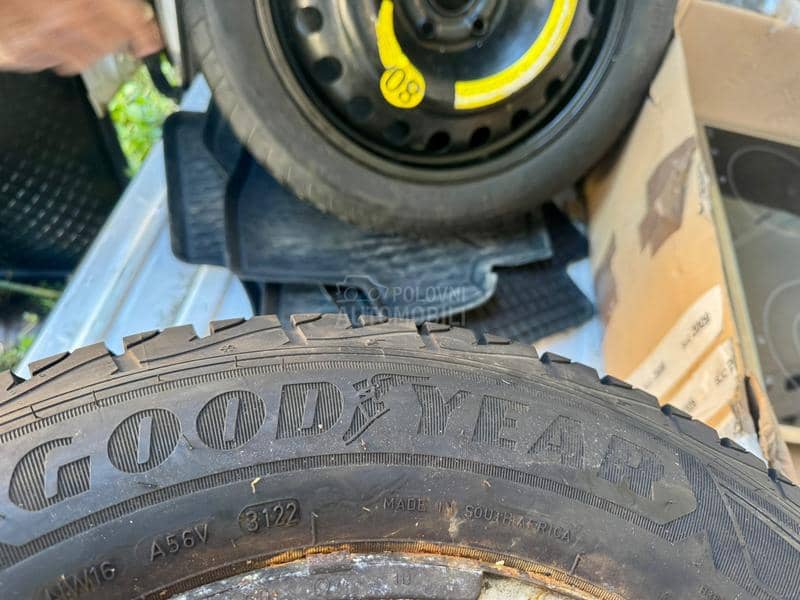 Goodyear 6.5/65 R16 Zimska