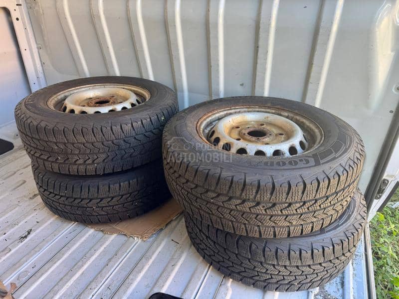 Goodyear 6.5/65 R16 Zimska
