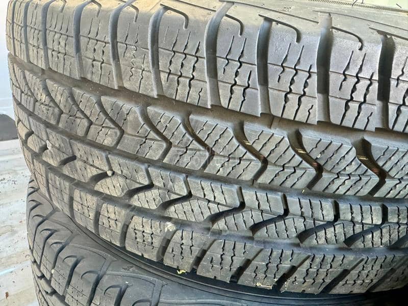 Goodyear 6.5/65 R16 Zimska