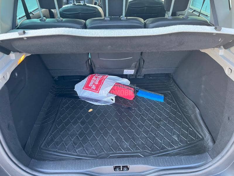 Renault Scenic 1.5 Dci XMOD BOSE