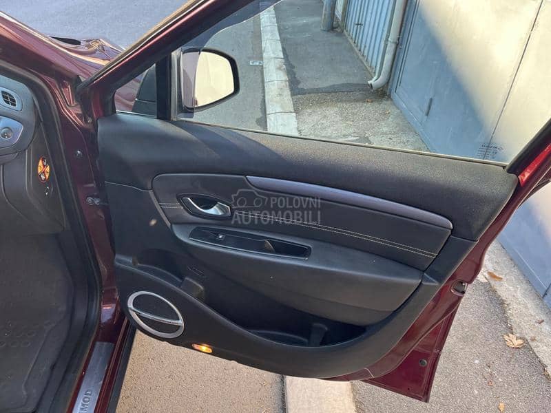 Renault Scenic 1.5 Dci XMOD BOSE