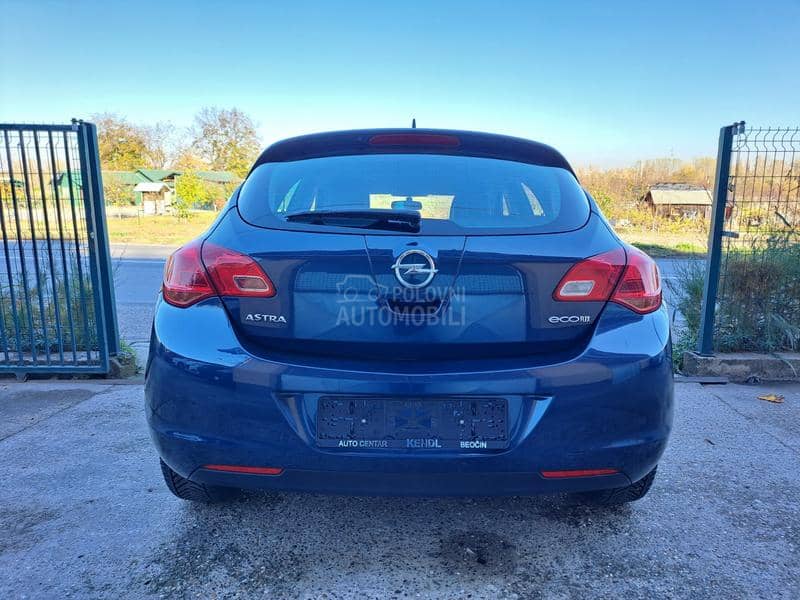 Opel Astra J 1.4 P-O-G-L-E-D-A-J