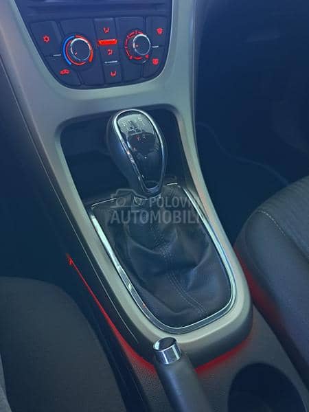 Opel Astra J 1.4 P-O-G-L-E-D-A-J