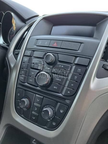 Opel Astra J 1.4 P-O-G-L-E-D-A-J