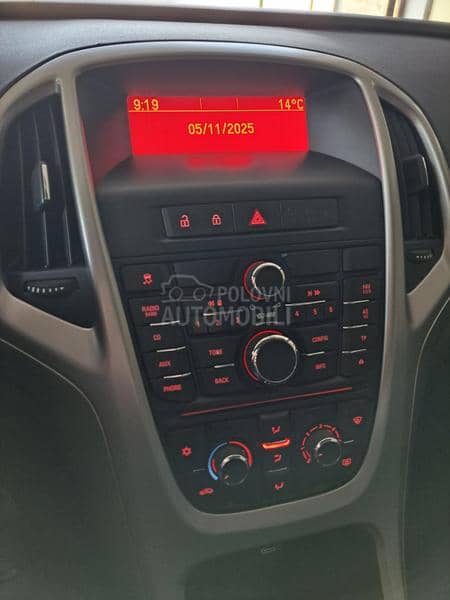 Opel Astra J 1.4 P-O-G-L-E-D-A-J