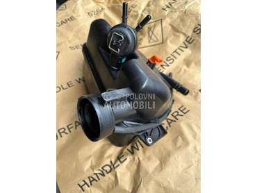 Boca za antifriz za Porsche 911 od 2011. do 2017. god.