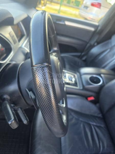 Audi Q7 S line  8brz