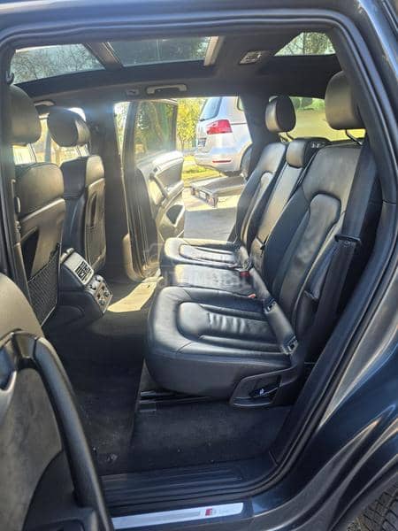 Audi Q7 S line  8brz