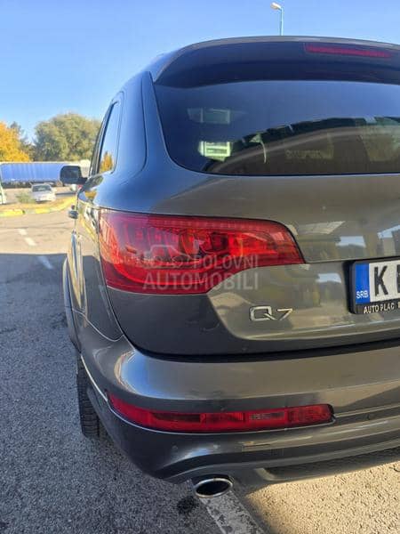 Audi Q7 S line  8brz