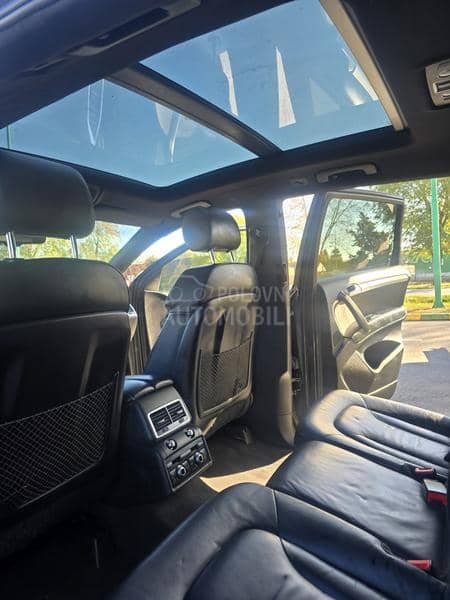 Audi Q7 S line  8brz