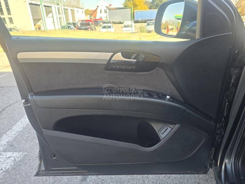 Audi Q7 S line  8brz