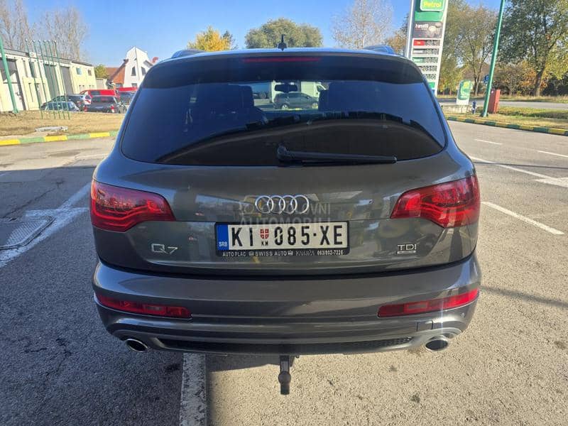 Audi Q7 S line  8brz