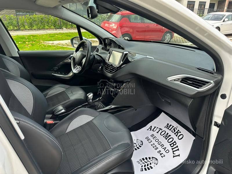 Peugeot 2008 1.2 Puretech Led Nav