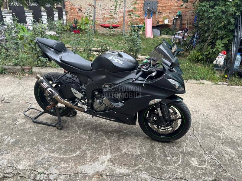 Kawasaki zx6r
