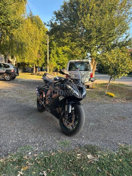 Kawasaki zx6r