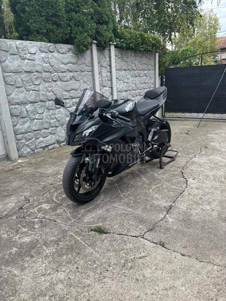 Kawasaki zx6r