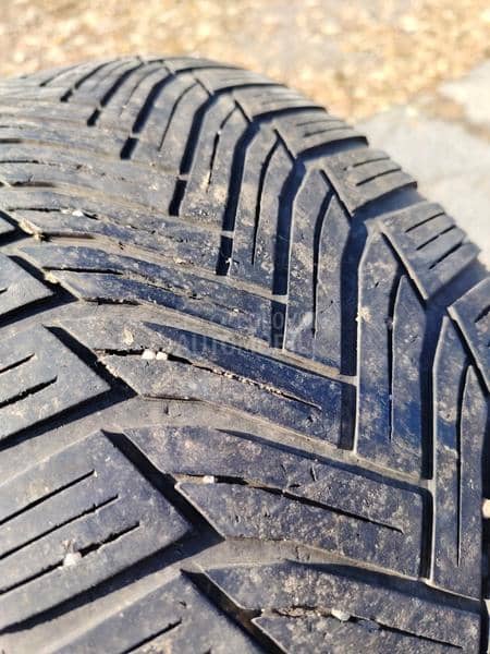 Michelin 215/60 R16 Zimska