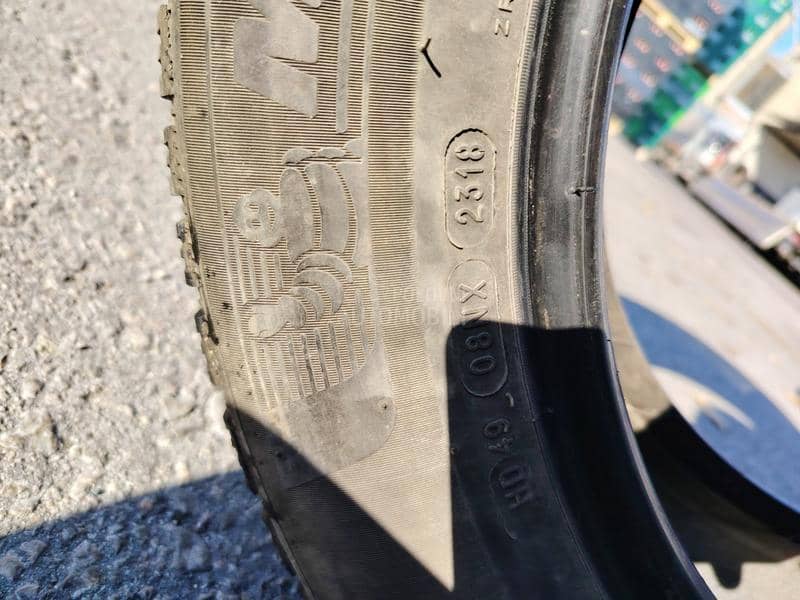 Michelin 215/60 R16 Zimska