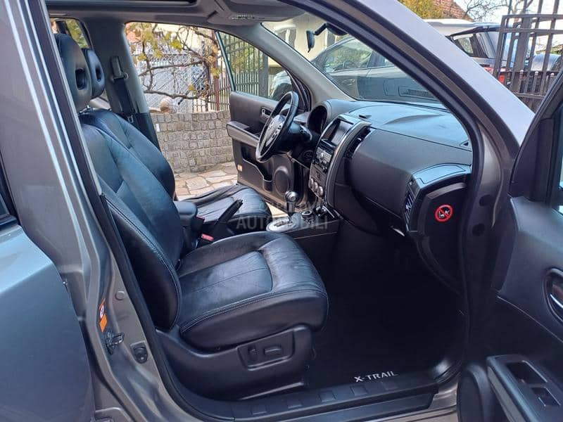 Nissan X-Trail 2.0 / 4X4 / CH