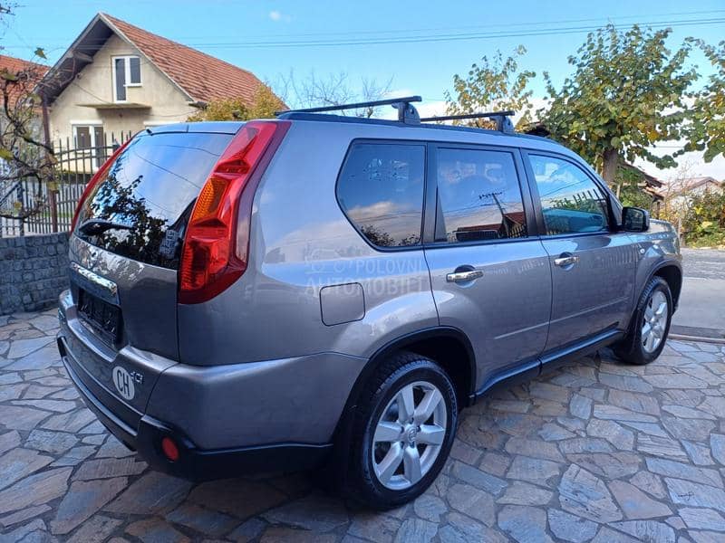 Nissan X-Trail 2.0 / 4X4 / CH