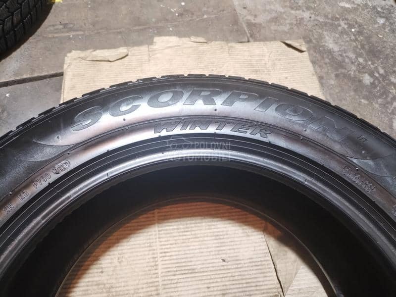 Pirelli 235/60 R18 Zimska