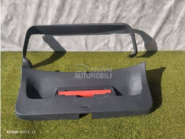 Plastike gepek vrata za Volkswagen Golf 8 od 2019. do 2023. god.